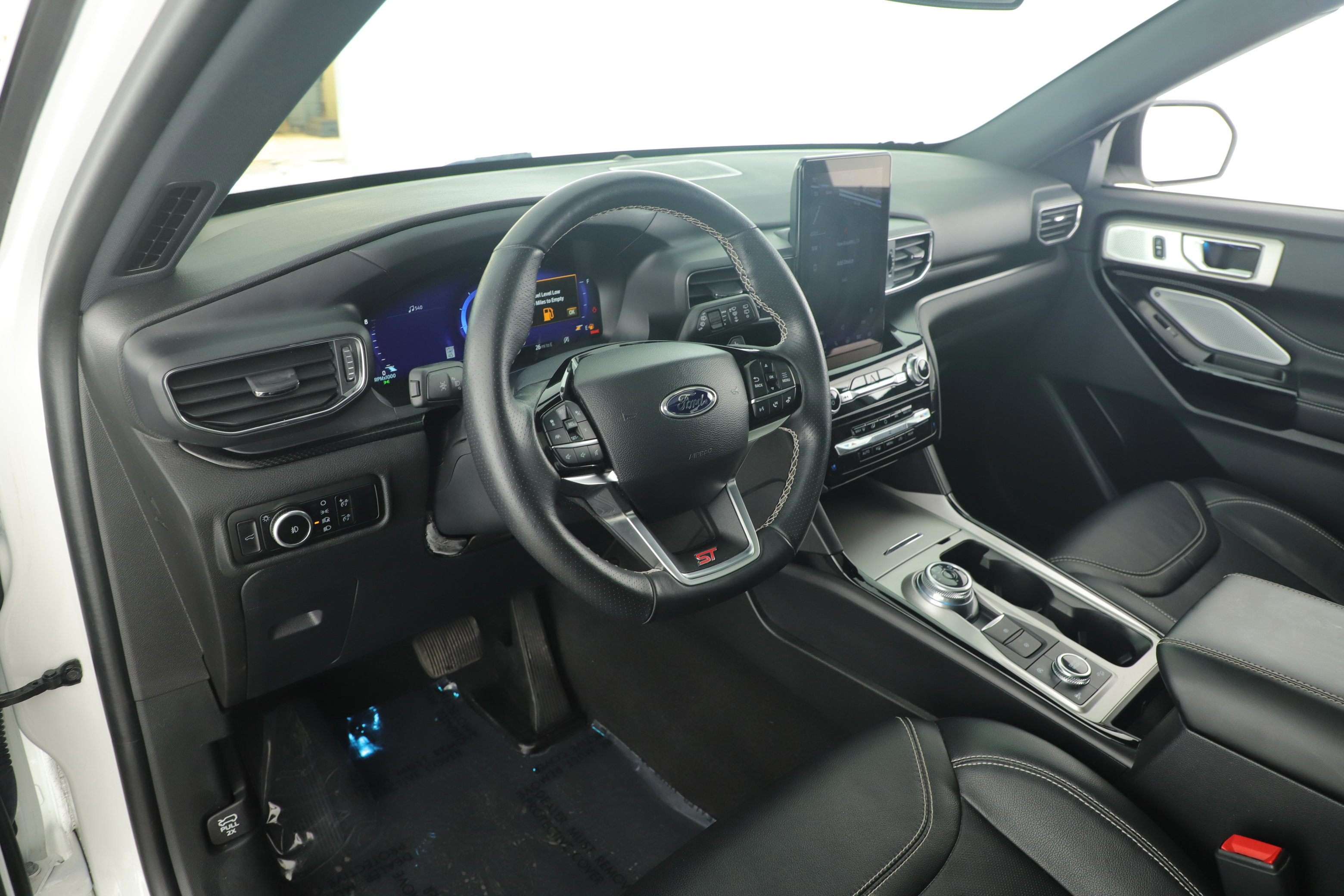 Certified 2024 Ford Explorer ST w/ Equipment Group 401A image 6