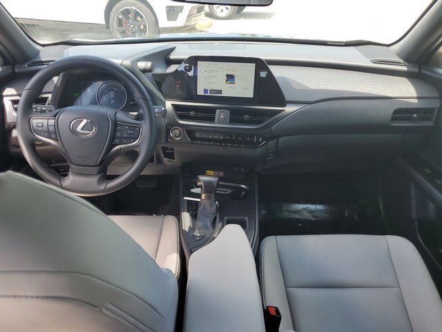 Used 2024 Lexus UX 250h FWD image 16