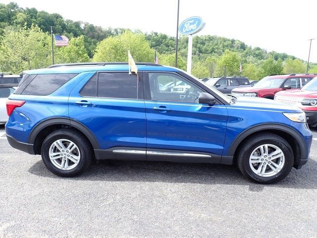 Certified 2021 Ford Explorer XLT w/ Equipment Group 202A AWD/4WD image 10