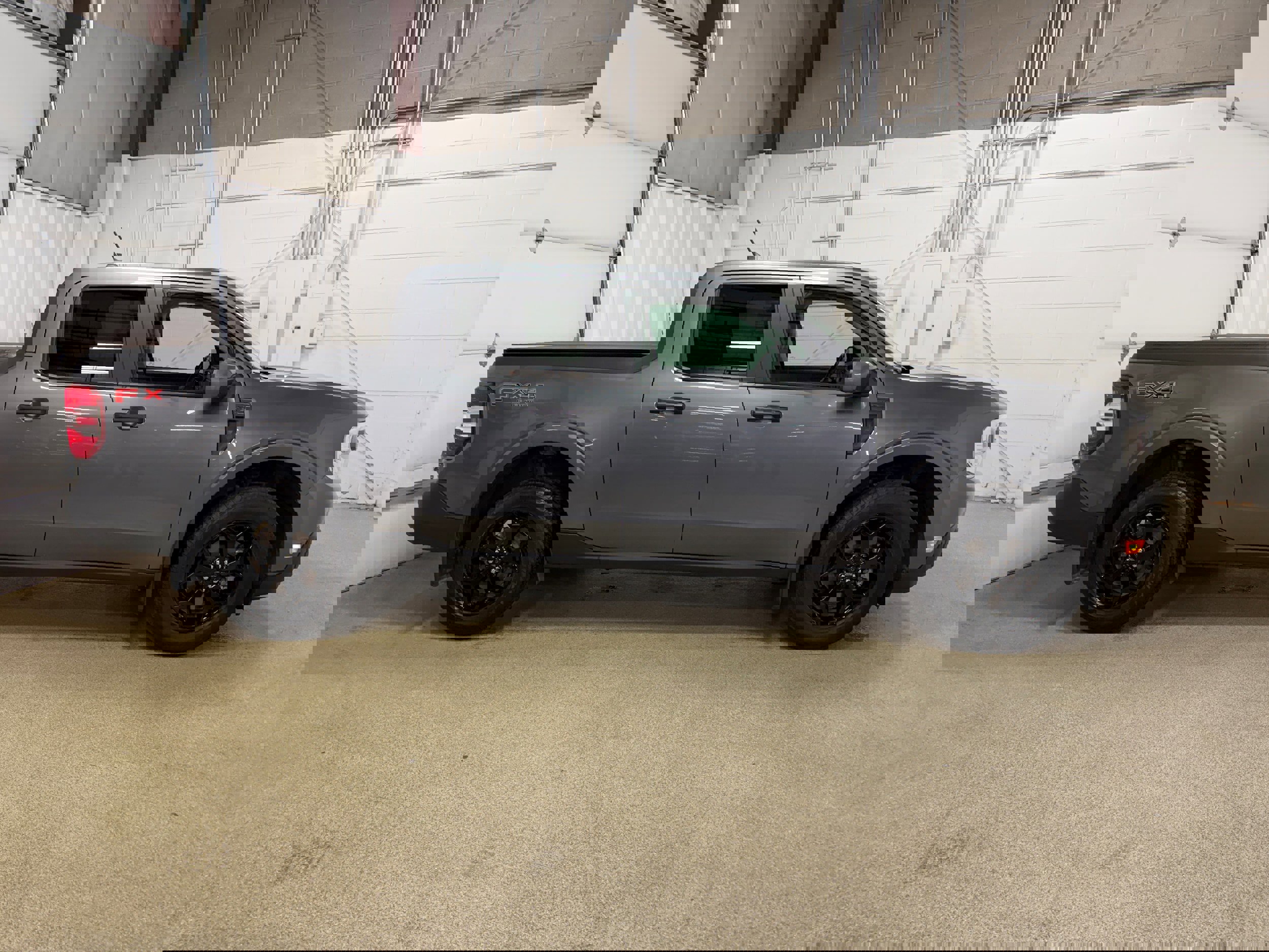 Certified 2022 Ford Maverick XLT w/ Equipment Group 300A Standard image 2