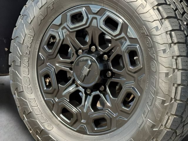 Used 2024 Chevrolet Silverado 2500 LT w/ Convenience Package AWD/4WD image 14