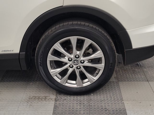 Used 2017 Toyota RAV4 Limited w/ Advanced Technology Package AWD/4WD image 17