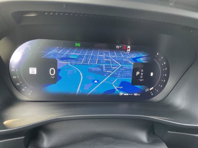 Used 2025 Volvo XC40 B5 Plus AWD/4WD image 7