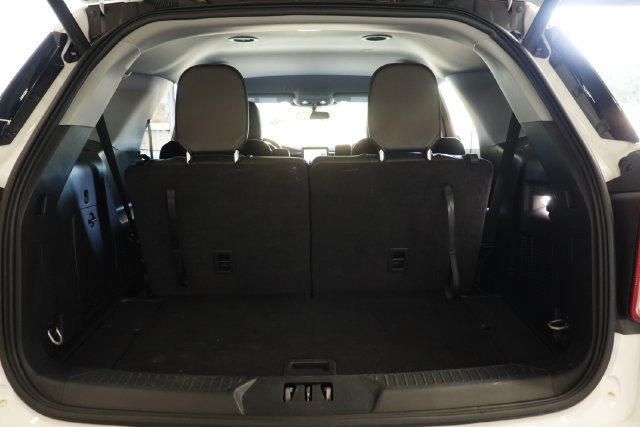 Certified 2023 Ford Explorer XLT w/ Equipment Group 202A RWD image 35