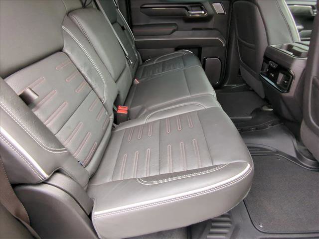Used 2024 GMC Sierra 1500 AT4X image 18