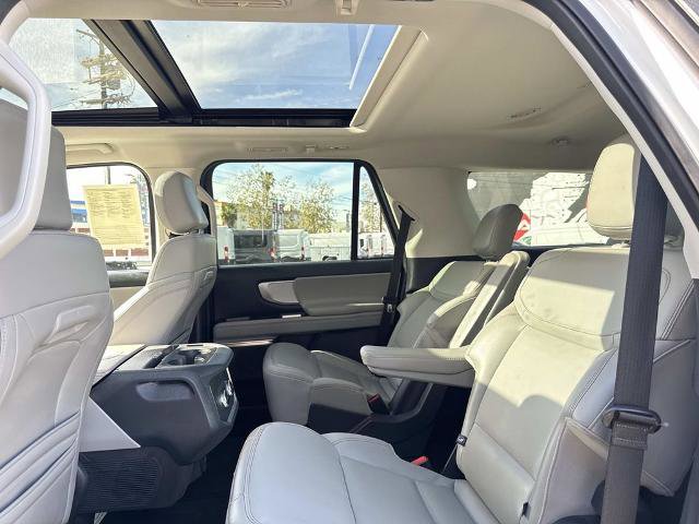Certified 2025 Ford Expedition Active AWD/4WD image 17