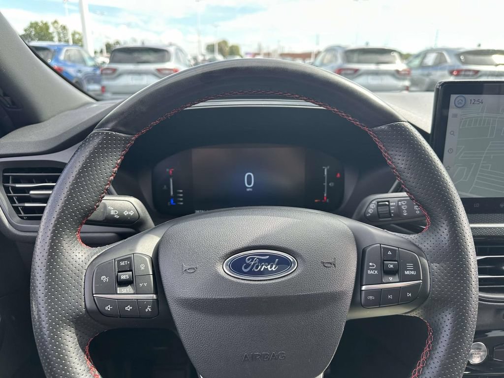 Certified 2024 Ford Escape ST-Line w/ Tech Pack #1 AWD/4WD image 18