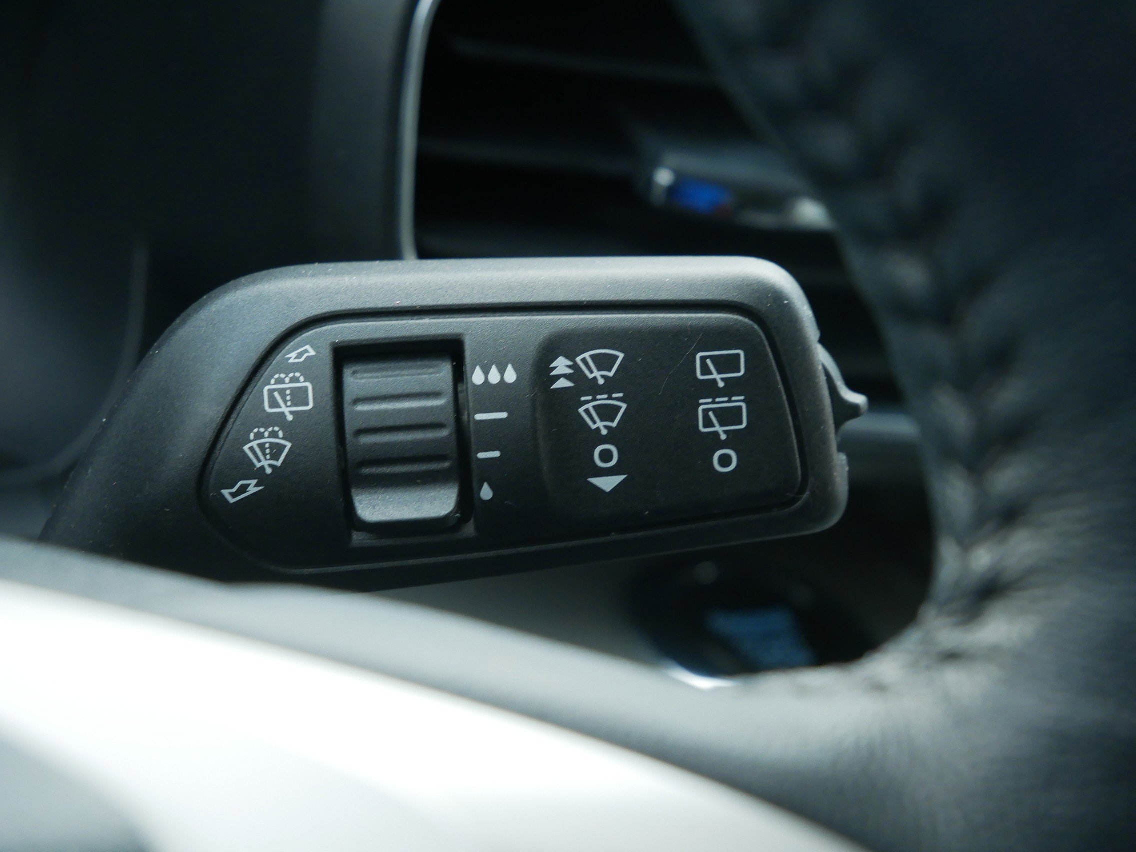 Certified 2023 Ford Explorer XLT w/ Equipment Group 202A image 22