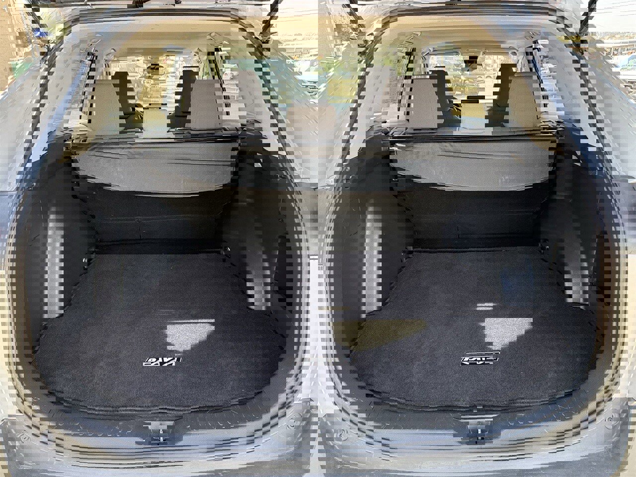 Used 2019 Toyota RAV4 XLE w/ Convenience Package image 30