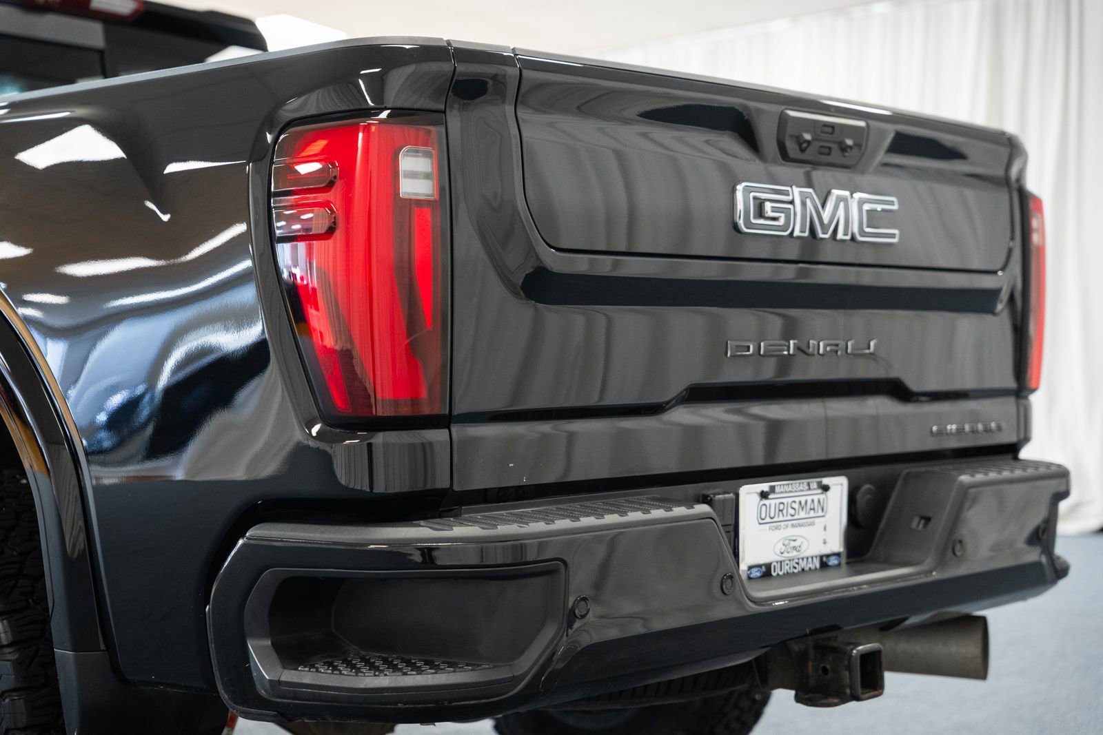 Used 2024 GMC Sierra 2500 Denali Ultimate image 6