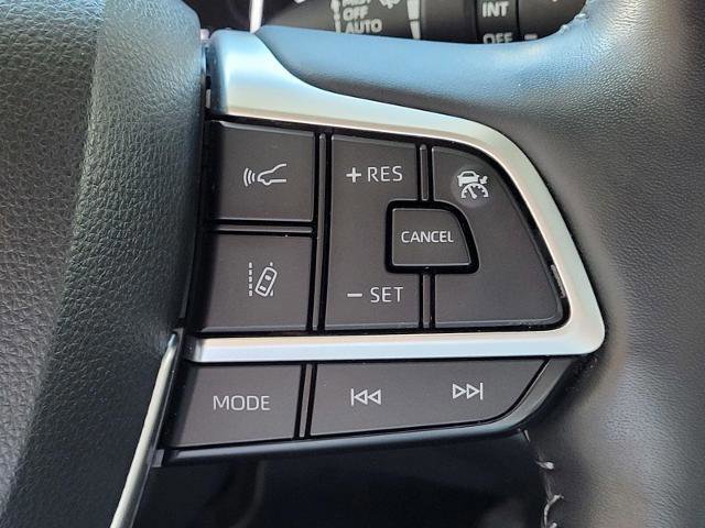 Used 2022 Toyota Highlander Platinum image 32