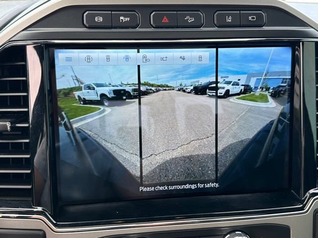 Certified 2022 Ford F350 Lariat w/ Black Appearance Package AWD/4WD image 27