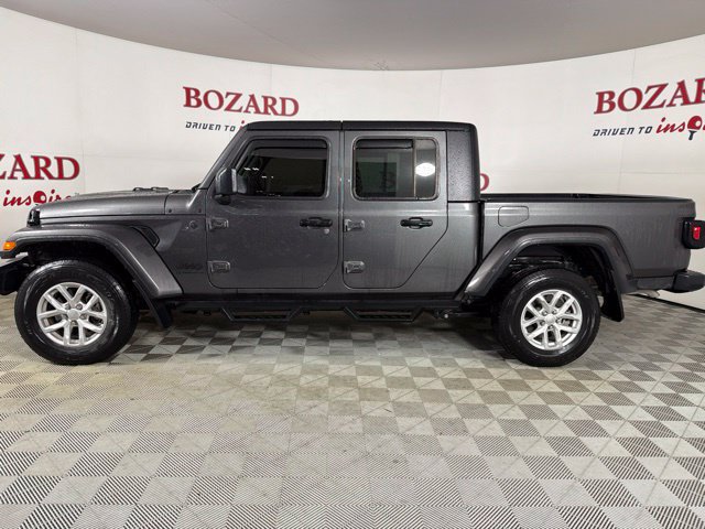 Used 2023 Jeep Gladiator Sport AWD/4WD image 6