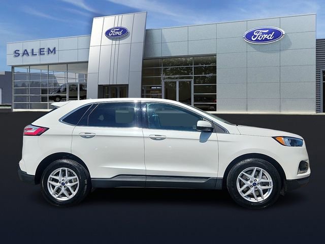 Certified 2022 Ford Edge SEL w/ Convenience Package AWD/4WD image 2