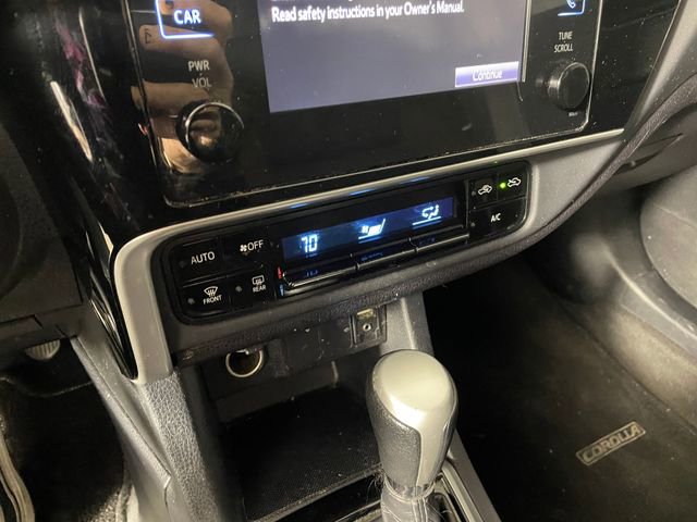 Used 2017 Toyota Corolla LE FWD image 8