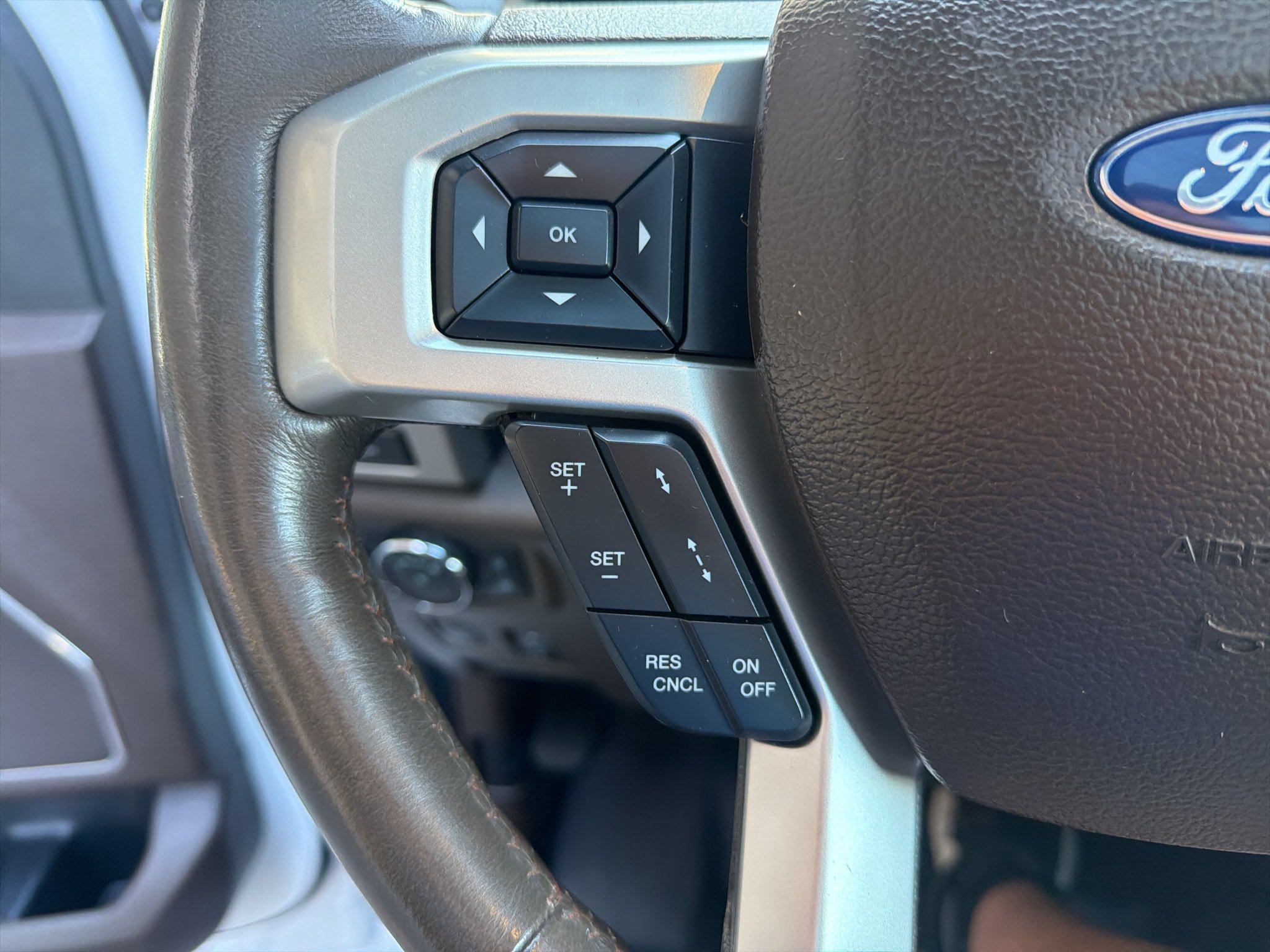 Certified 2020 Ford F250 King Ranch w/ King Ranch Ultimate Package AWD/4WD image 28