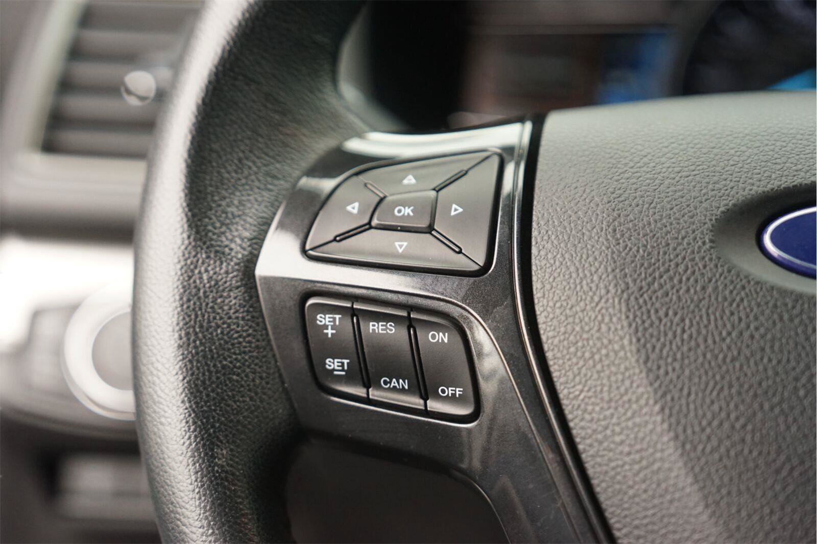 Certified 2019 Ford Explorer XLT w/ Equipment Group 201A FWD image 22
