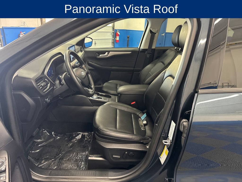 Certified 2022 Ford Escape SEL w/ Technology Package AWD/4WD image 10