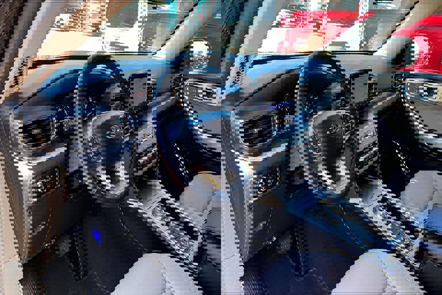 Certified 2023 Ford Explorer XLT w/ Equipment Group 202A AWD/4WD image 19