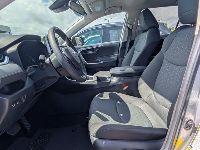Used 2023 Toyota RAV4 XLE image 7