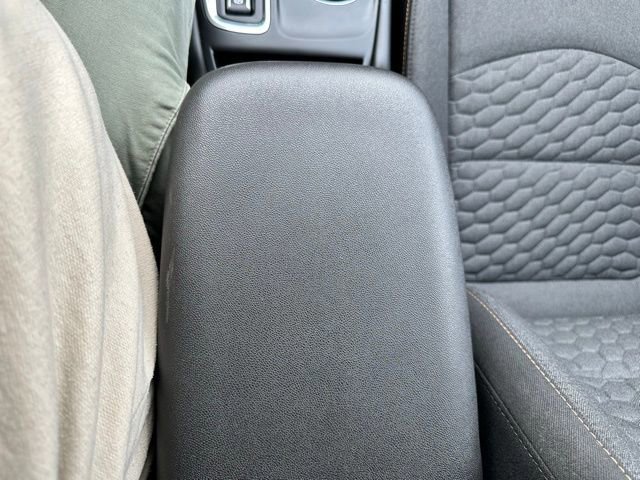 Used 2020 Chevrolet Equinox LT w/ Driver Convenience Package image 82