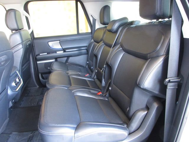 Certified 2025 Ford Expedition Max Platinum AWD/4WD image 23