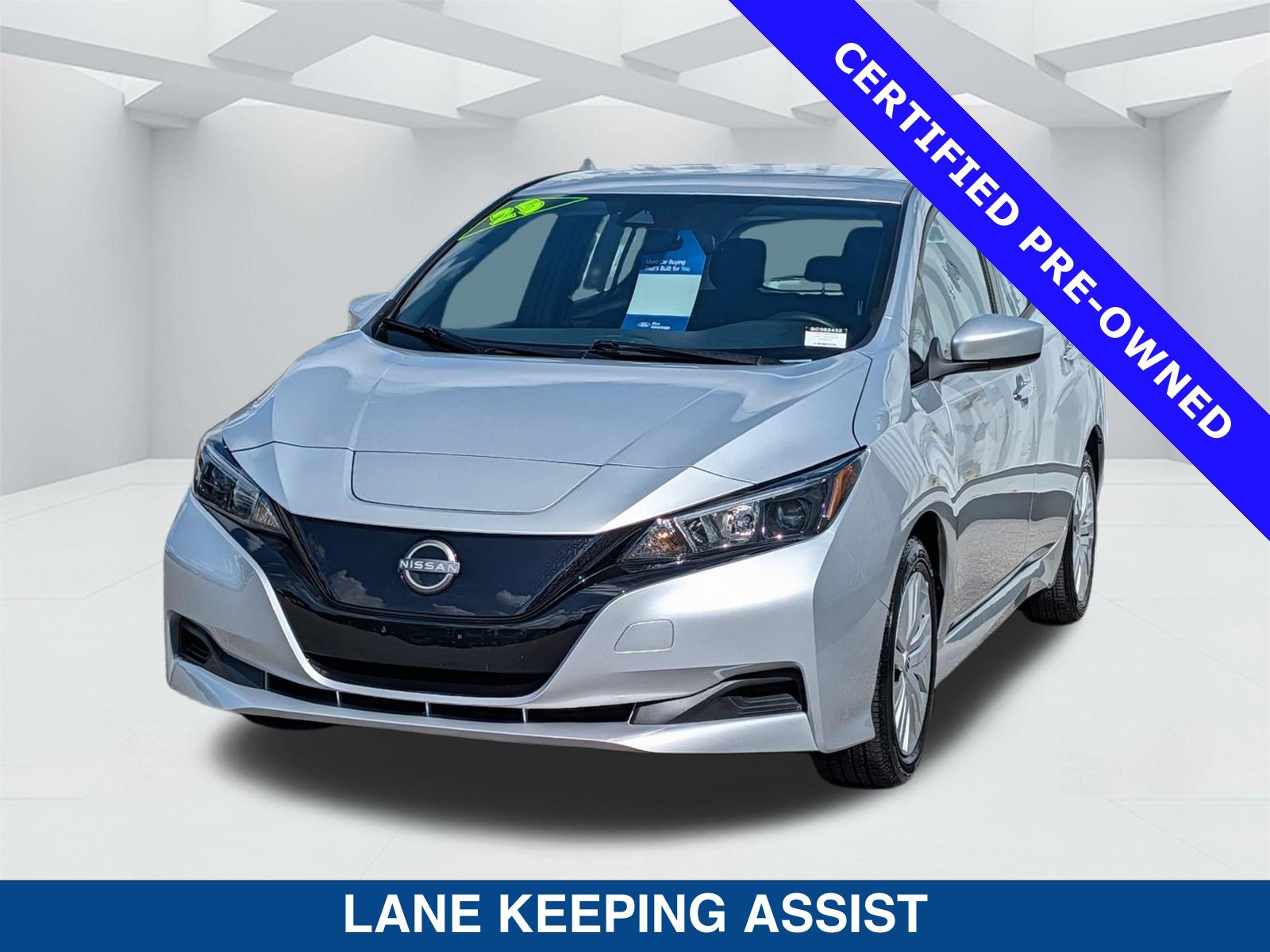 Used 2025 Nissan Leaf S FWD image 8
