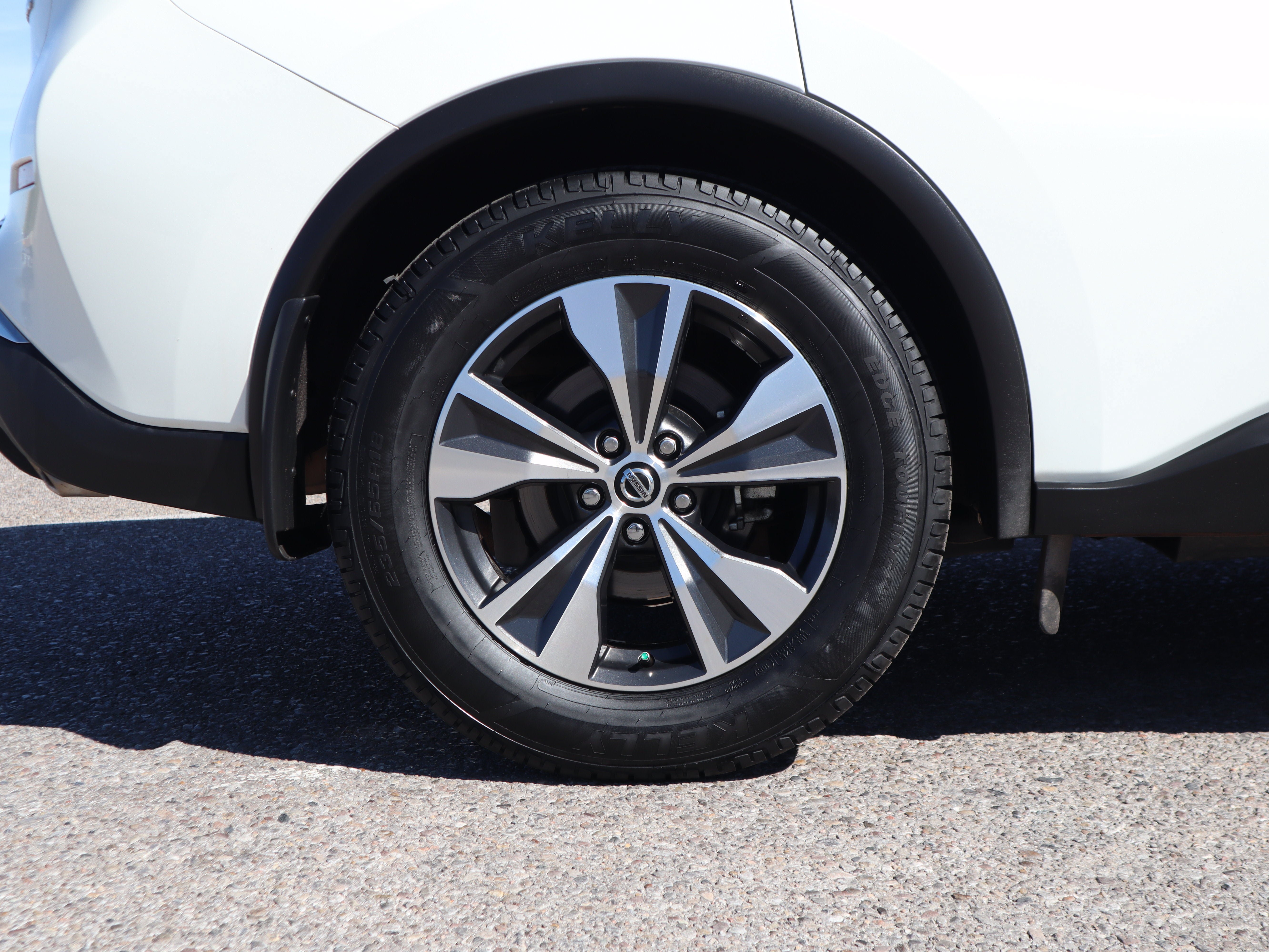 Used 2020 Nissan Murano SV w/ Premium Package AWD/4WD image 12