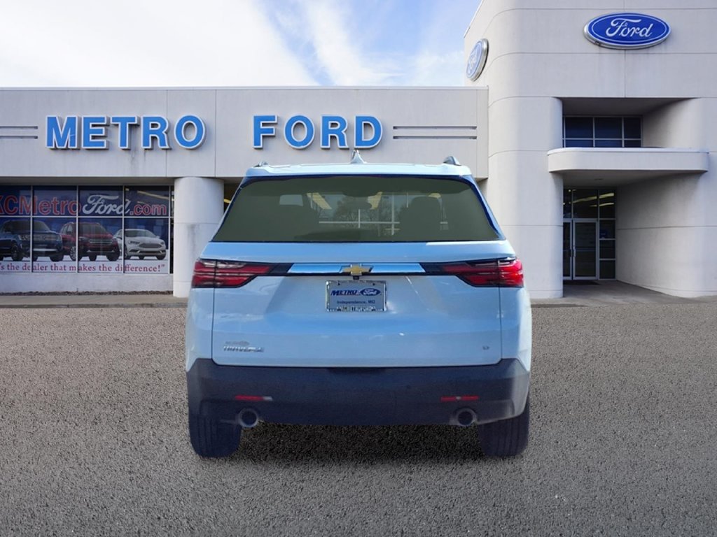Used 2023 Chevrolet Traverse LT AWD/4WD image 4