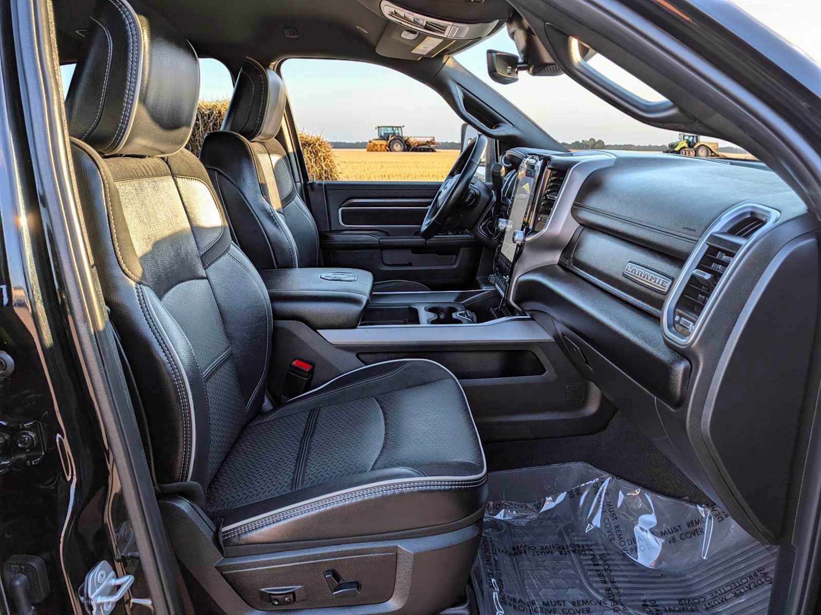 Used 2024 RAM 3500 Laramie w/ Night Edition AWD/4WD image 17