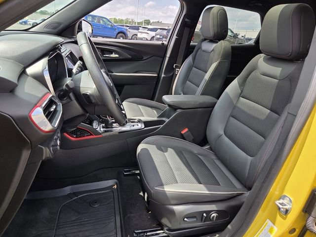 Used 2023 Chevrolet TrailBlazer RS w/ Sun and Liftgate Package image 9