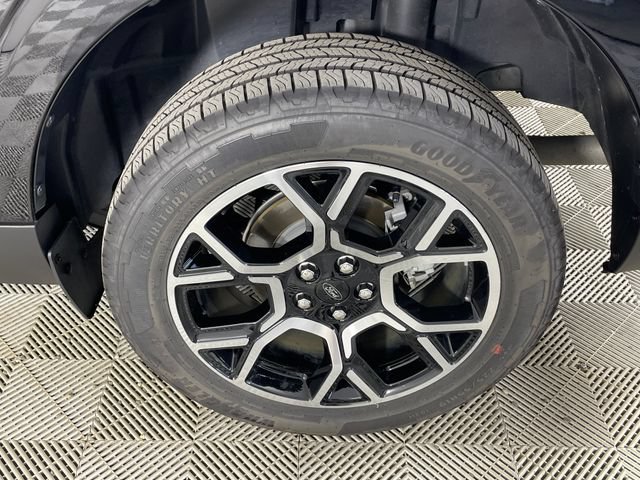Certified 2026 Ford Maverick Lariat w/ 4K Tow Package AWD/4WD image 19
