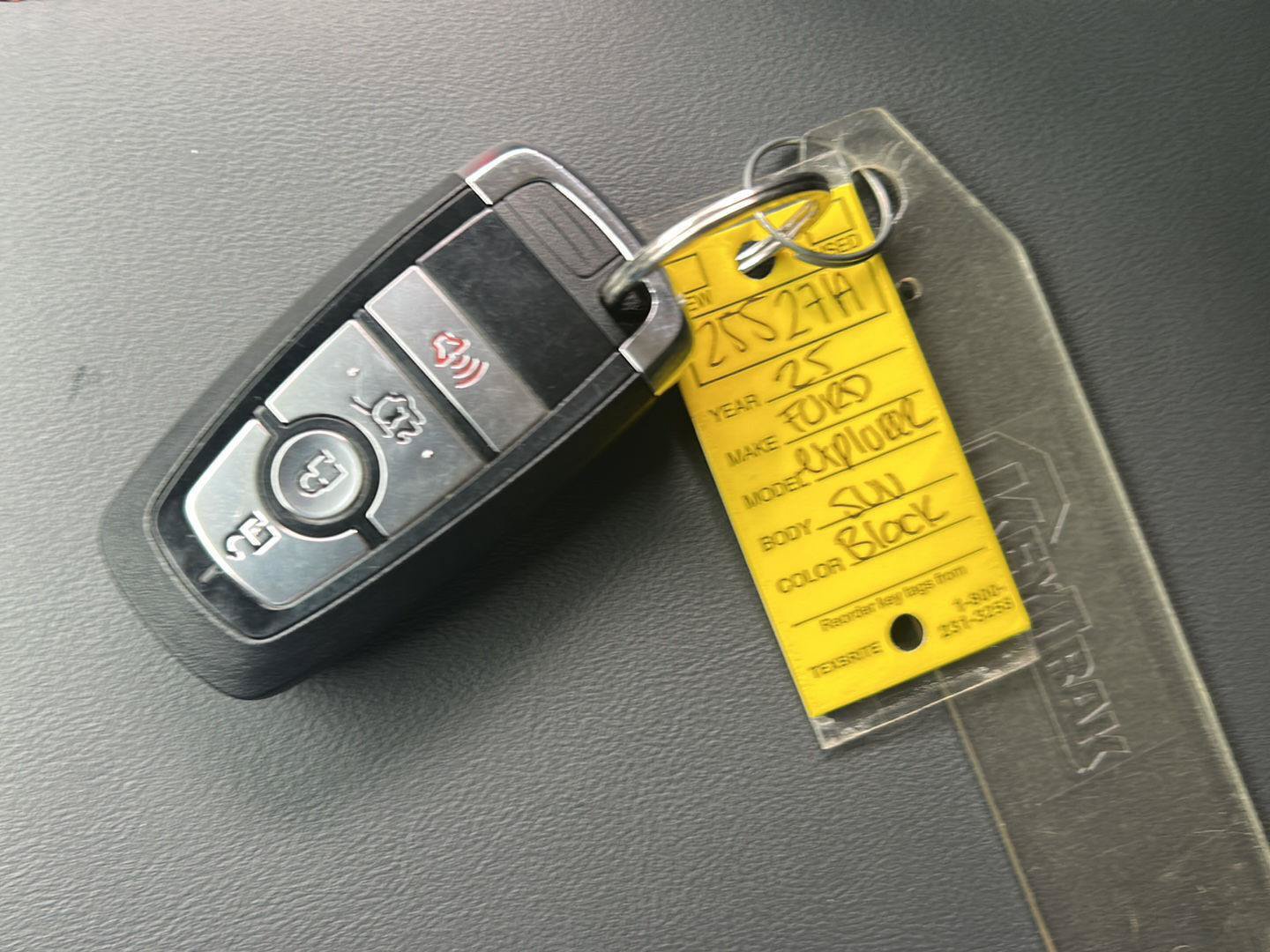 Certified 2025 Ford Explorer Active RWD image 36