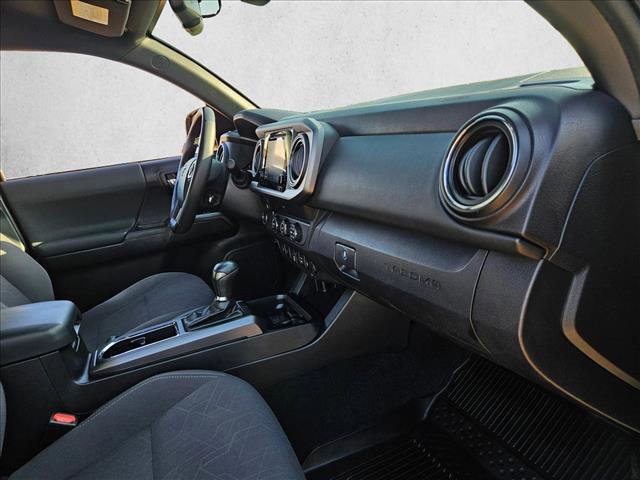 Used 2019 Toyota Tacoma TRD Off-Road w/ Technology Package image 24
