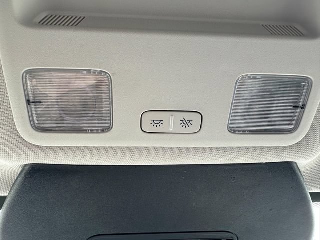 Certified 2025 Ford Escape Platinum AWD/4WD image 17
