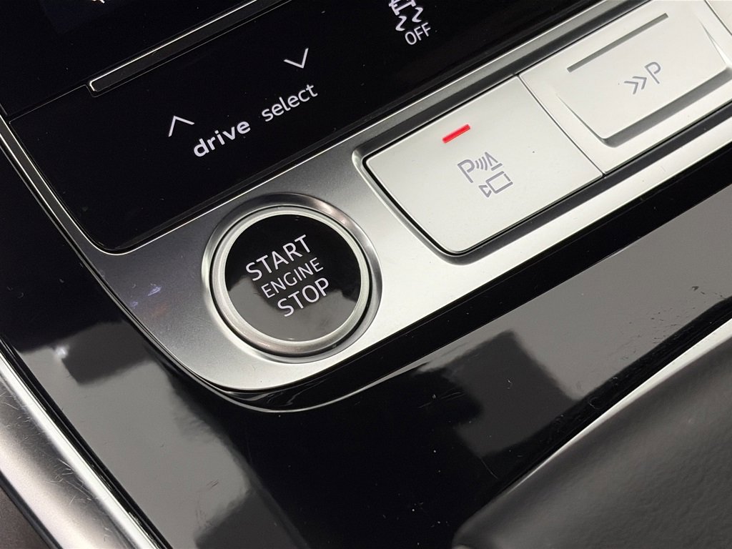 Used 2023 Audi Q8 Prestige image 22