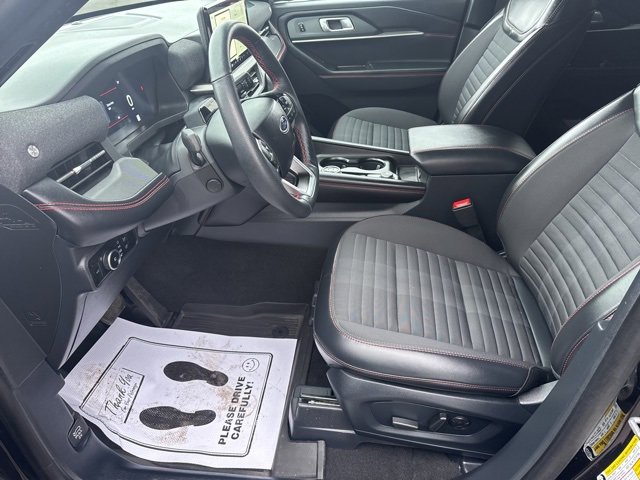 Certified 2025 Ford Explorer ST-Line w/ Premium Package image 6