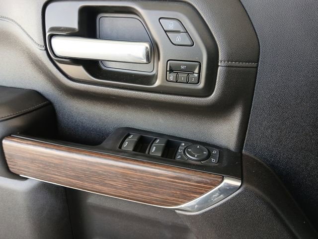 Used 2023 Chevrolet Silverado 3500 High Country w/ Technology Package AWD/4WD image 17