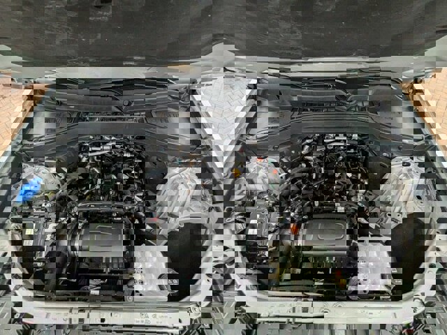 Certified 2021 Ford Explorer XLT w/ Equipment Group 202A image 28