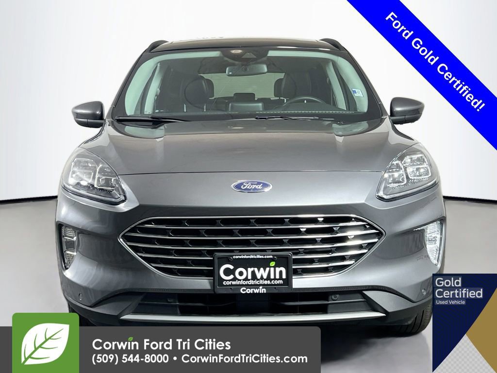 Certified 2022 Ford Escape Titanium w/ Class II Trailer Tow Package image 8
