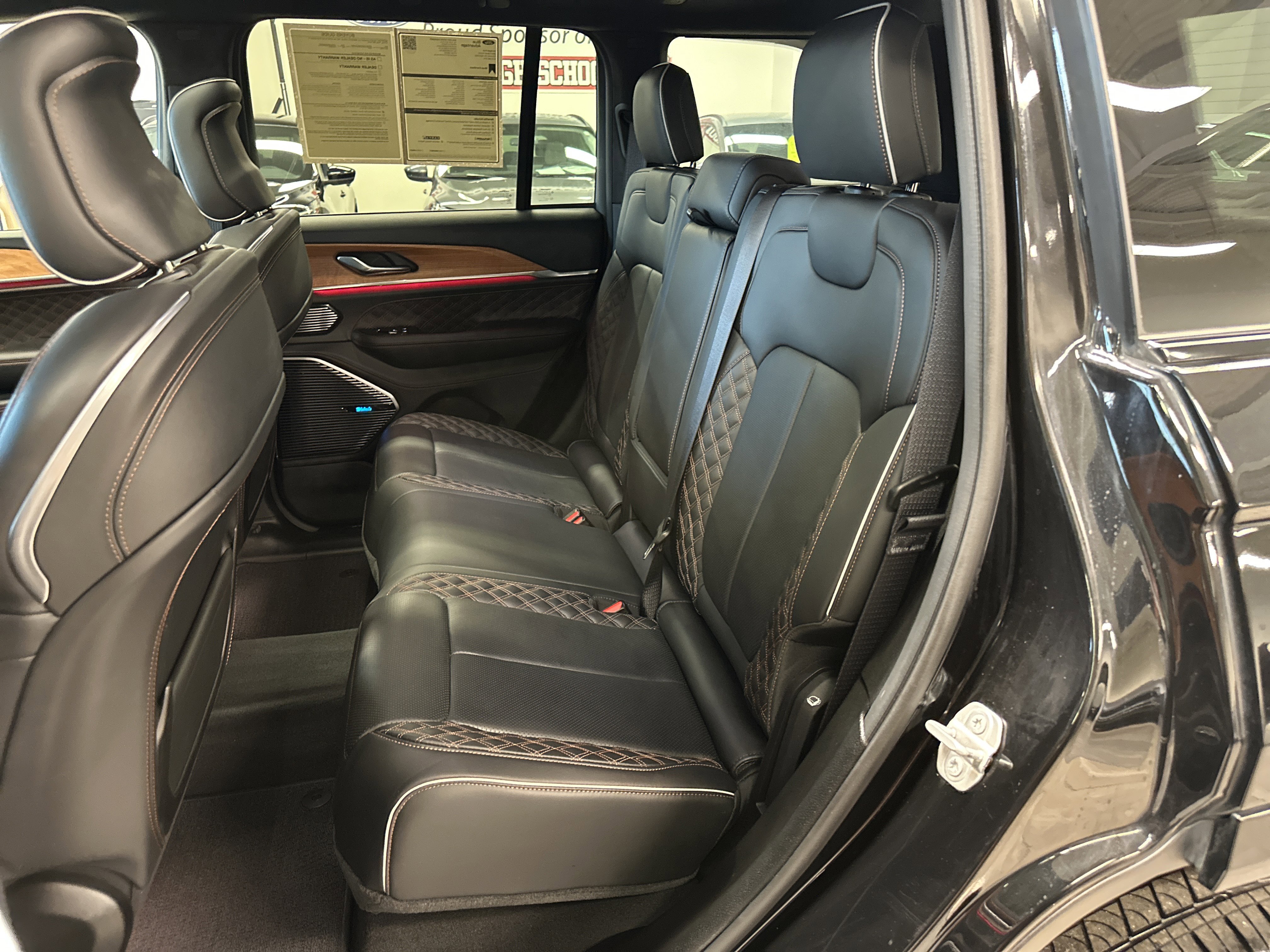 Used 2022 Jeep Grand Cherokee Summit image 6