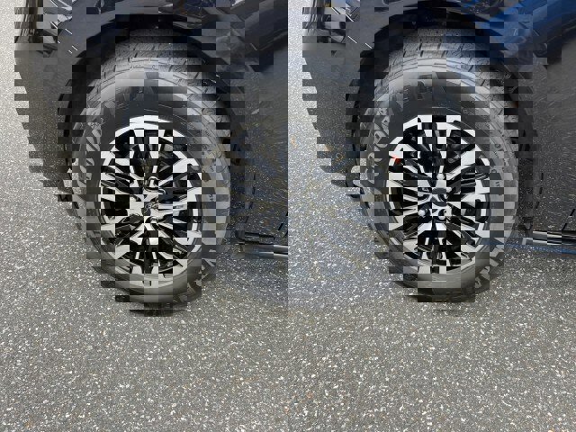 Certified 2025 Ford Expedition Max Platinum image 40