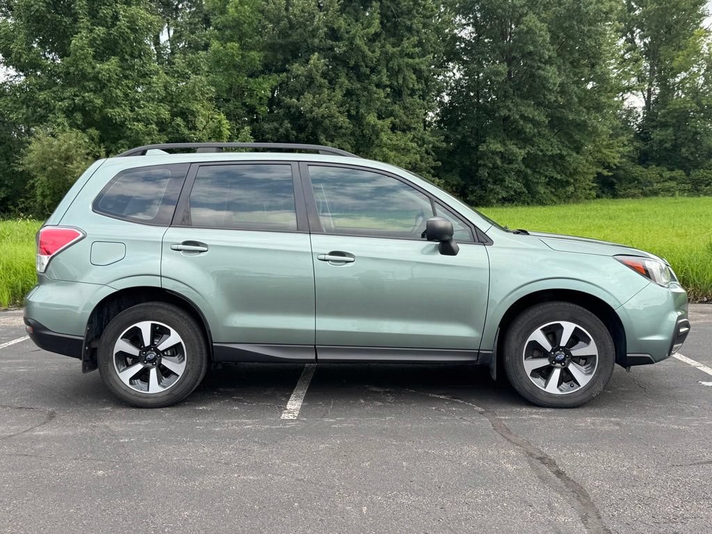 Used 2017 Subaru Forester 2.5i w/ Alloy Wheel Package AWD/4WD image 7