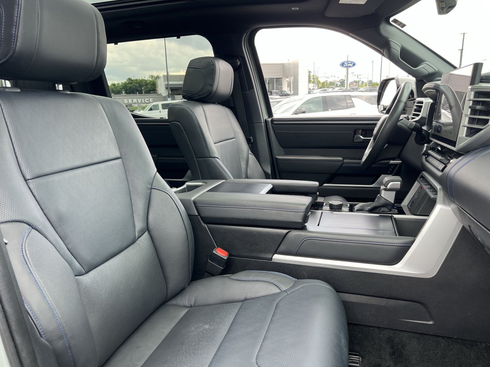 Used 2025 Toyota Tundra Platinum AWD/4WD image 26
