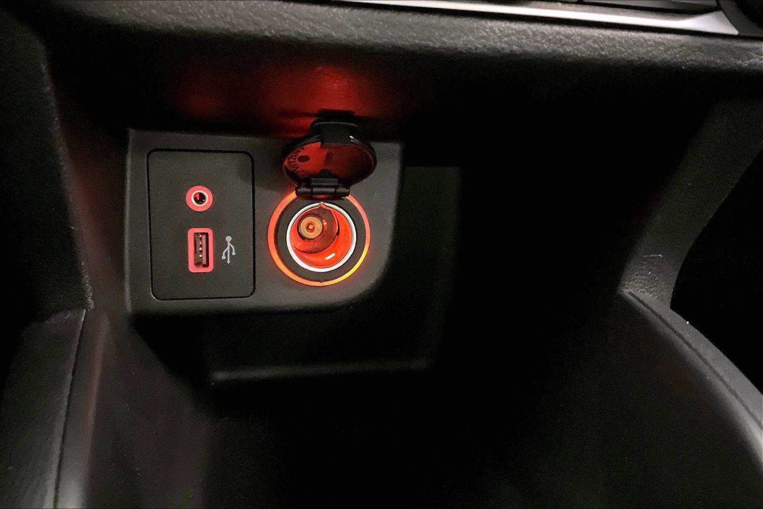 Used 2022 Nissan Kicks S image 31