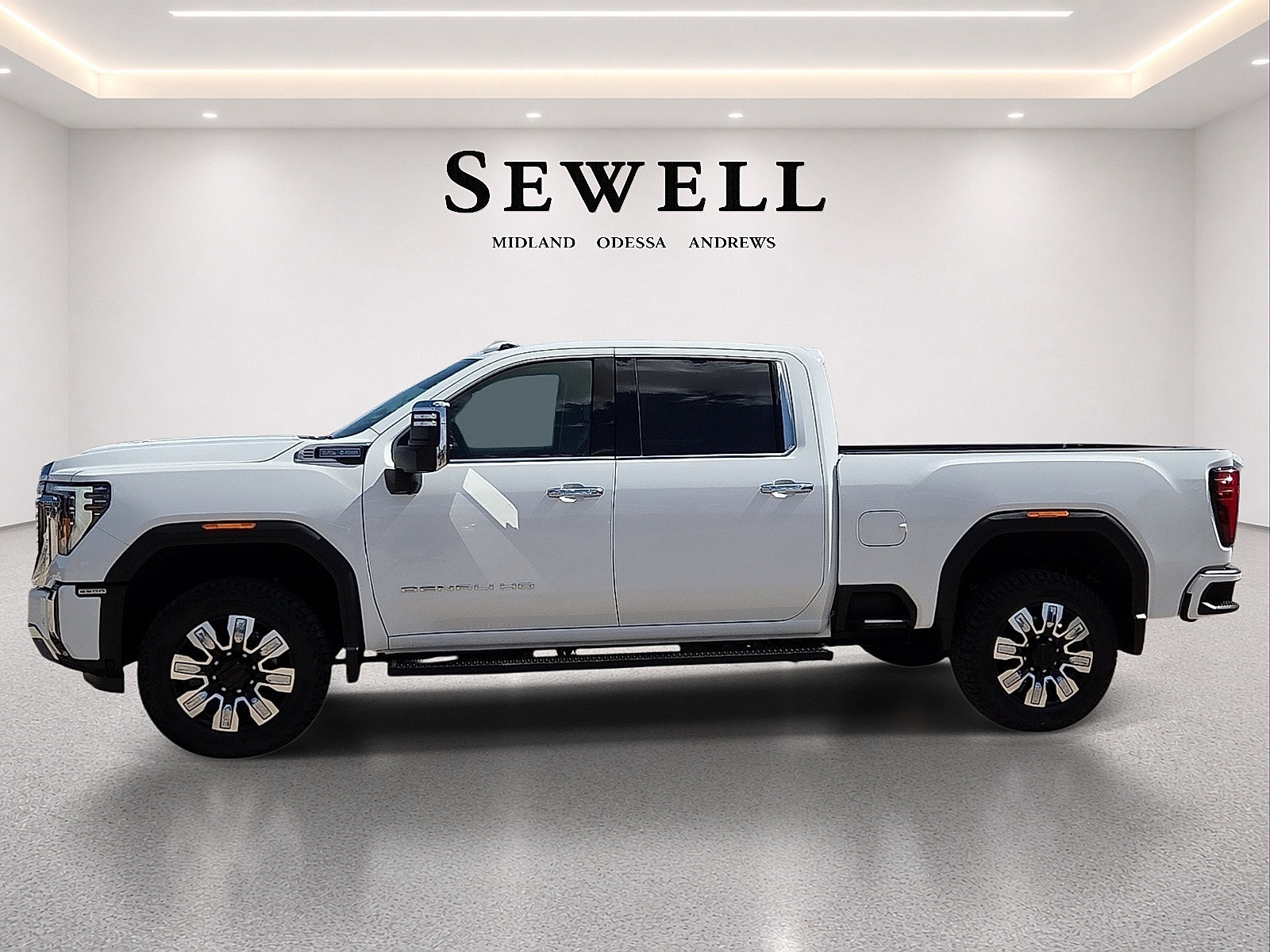 Used 2025 GMC Sierra 3500 Denali w/ Denali Reserve Package AWD/4WD image 2