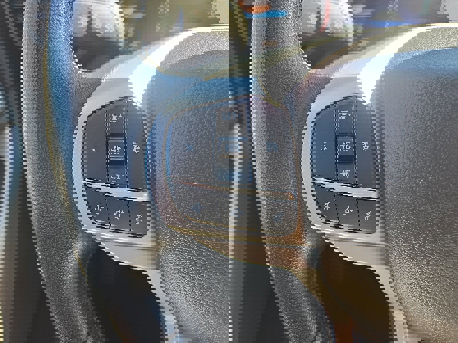 Certified 2022 Ford Explorer XLT image 14