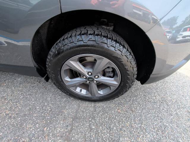 Certified 2022 Ford Edge SEL w/ Sport Appearance Package AWD/4WD image 5