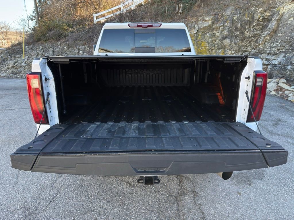Used 2024 GMC Sierra 3500 Denali w/ Denali Reserve Package image 7