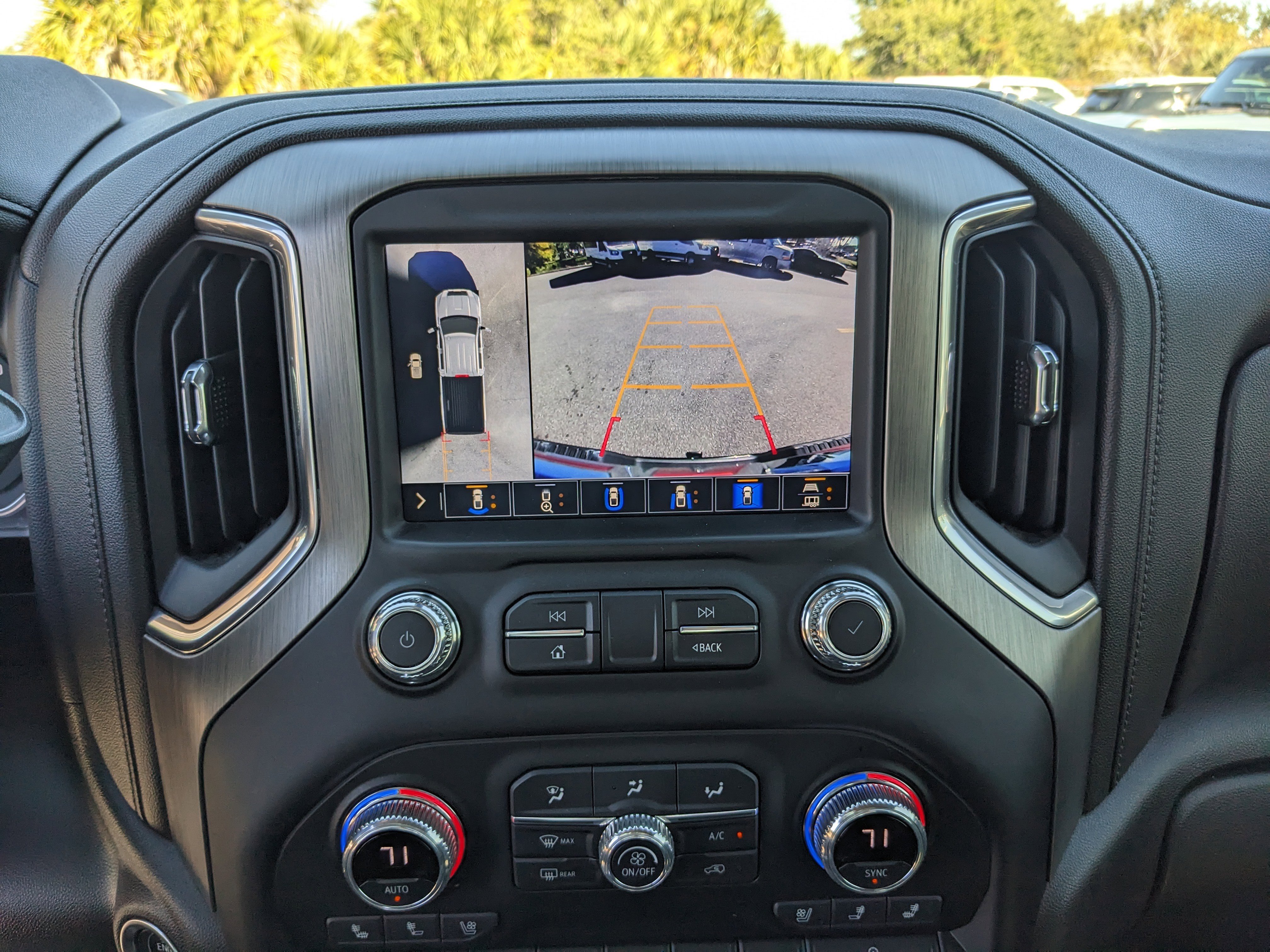 Used 2022 GMC Sierra 2500 Denali w/ Denali Ultimate Package image 26